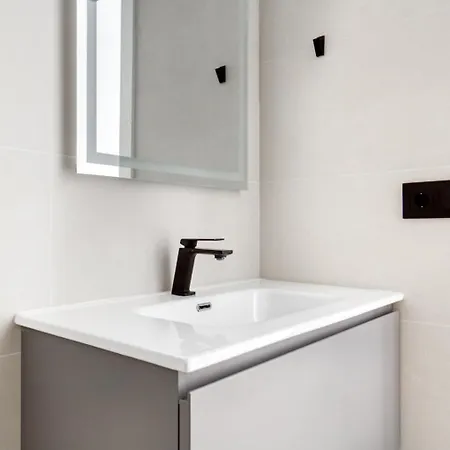 Blueground Sagrada Familia Roof Access Bcn-65 Apartment Barcelona